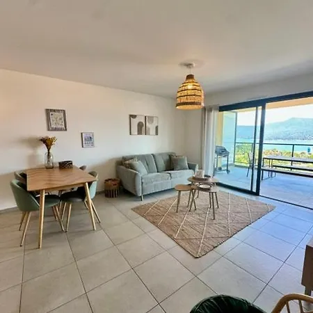 Apartment Equipe Et Vue Sur La